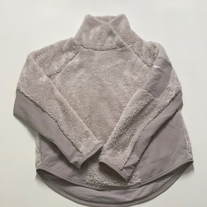 Nike plush pullover size small.